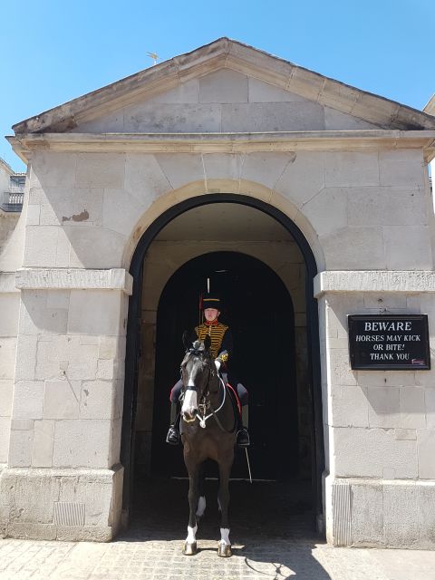 London: Top 30 Sights Tour and Sherlock Holmes Museum - Borough Market, London Bridge, and Tower Bridge