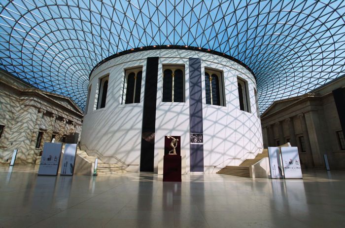 London: Tour of the British Museum - Starting with the museum’s Greek-style entrance