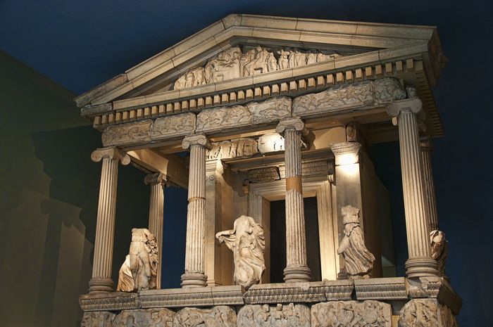 London: Tour of the British Museum - Meeting at the Great Russell Street entrance