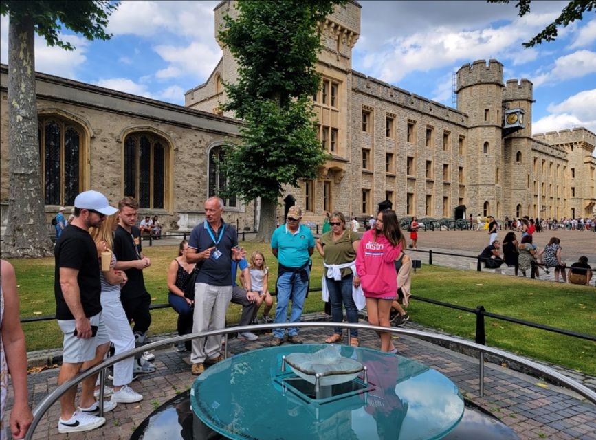 London: Tower of London Guided Tour with Boat Ride - Price, timing, and what you receive