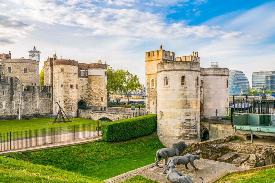 London: VIP Tower of London & Tower Bridge Early-Access Tour - Should you book the Tower and Tower Bridge tour?