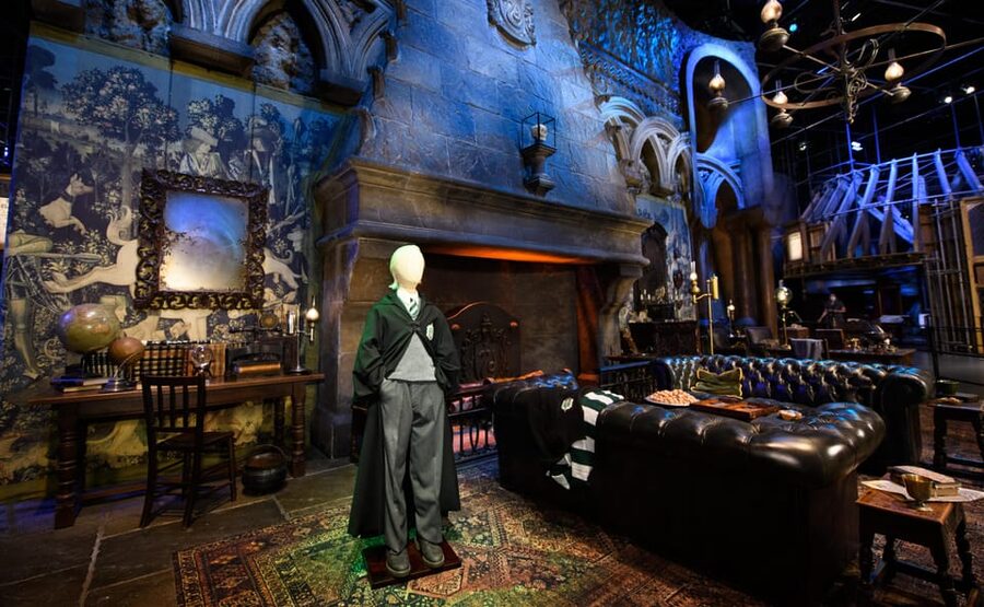 London: Warner Bros. Studio Harry Potter Tour with Transfers - Booking details worth checking