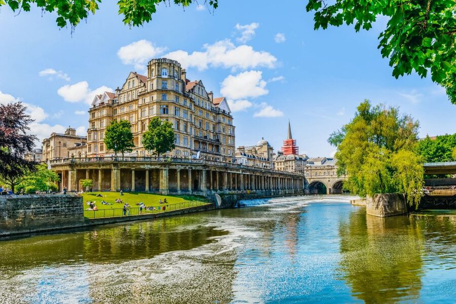 London: Windsor, Stonehenge, Bath, and Roman Baths Day Trip - Why this ambitious day trip works