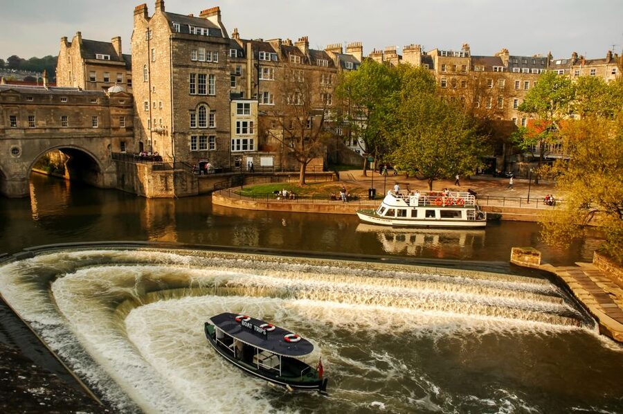 London: Windsor, Stonehenge, Bath, and Roman Baths Day Trip - Bath: Georgian streets and Roman engineering
