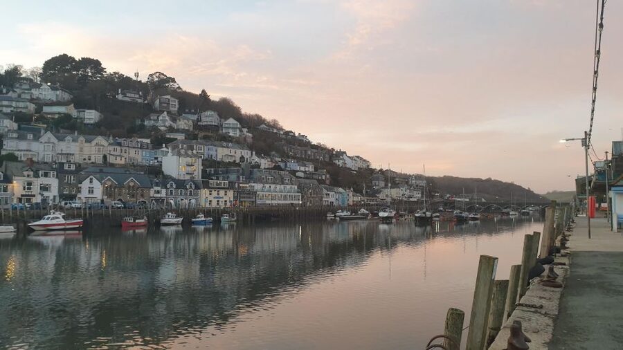 Looe: Beyond Paradise TV Locations Tour - From the harbor to the Guildhall police station