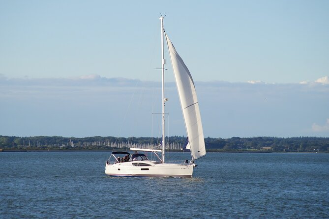 Luxury Sailing Experience Day with Champagne and Lunch or Dinner - Choose a morning or afternoon on the Solent