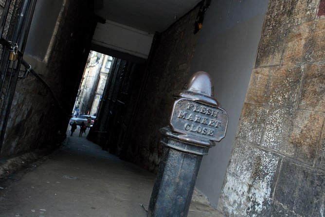 Multi-Sensory Haunted Underground Vaults Tour in Edinburgh - Practical details that shape the visit