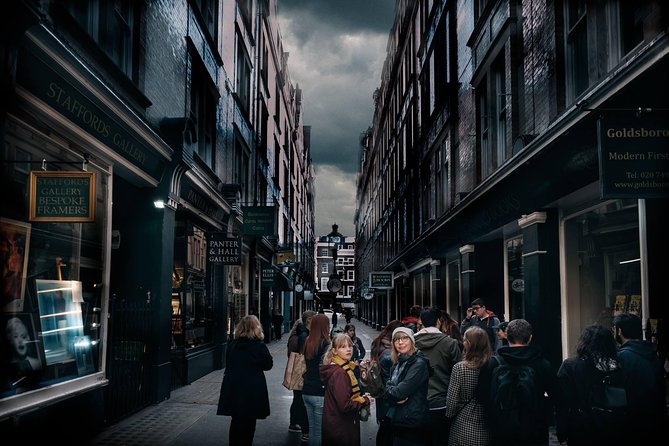 Original Harry Potter Locations Tour - Guided Tour of London - The short Underground ride and the Thames option