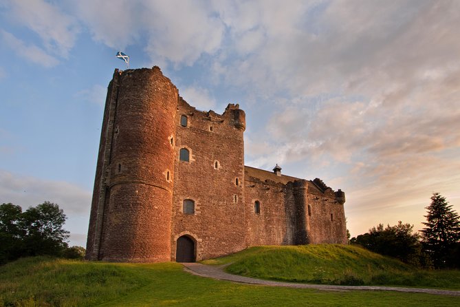 Outlander Adventure Day Tour from Glasgow Including Admissions - Five Outlander locations in one packed day