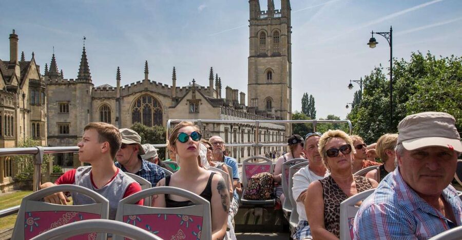 Oxford: City Sightseeing Hop-On Hop-Off Bus Tour - Start with one full loop through Oxford