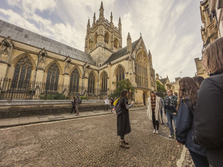 Oxford: Harry Potter Walking Tour Including New College - Oxford’s oldest colleges beyond the movie scenes