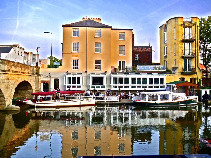 Oxford: Sightseeing River Cruise - Setting off from No. 1 Folly Bridge