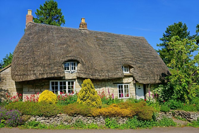 Oxford, Stratford, Cotswolds & Warwick Castle Tour from London - Stratford-upon-Avon keeps Shakespeare at the center