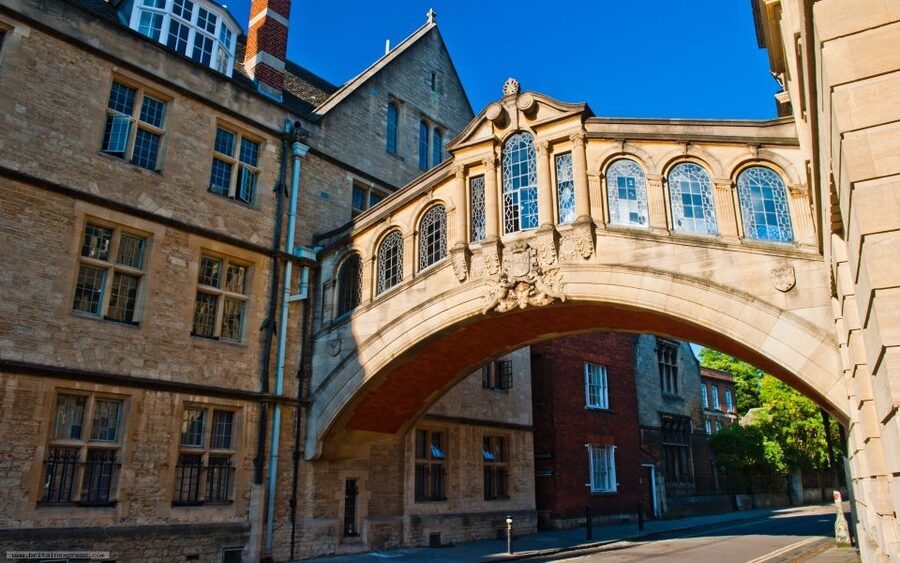 Oxford: University and City Walking Tour with Alumni Guide - Is $40 a fair price?