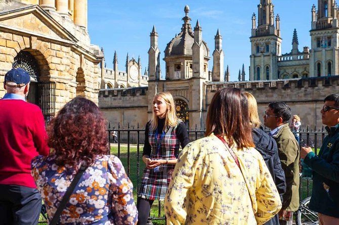 Oxford University Walking Tour With University Alumni Guide - Radcliffe Camera and the Oxford buildings you came to see