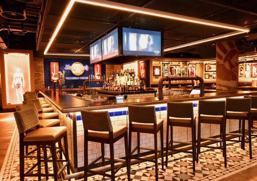 Picadilly Circus: Hard Rock Cafe Set Menu Lunch or Dinner - How the experience unfolds