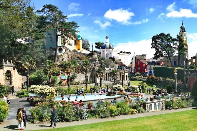 Portmeirion, Castles and Snowdonia Tour - Caernarfon shows the power of a fortress