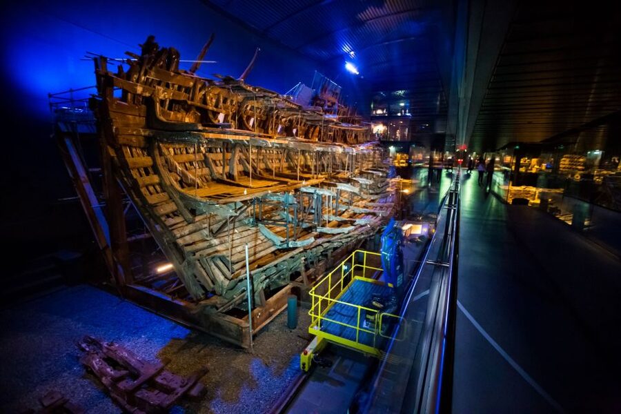 Portsmouth: Historic Dockyard Ultimate Explorer Ticket - The submarine museum and HMS Alliance