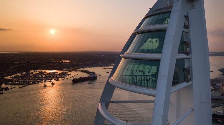 Portsmouth: Spinnaker Tower Ticket - Crossing the glass Sky Walk at 100 metres