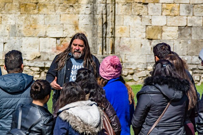 Private Historical Walking Tour of York - Royal power, Henry VIII, and an old York building