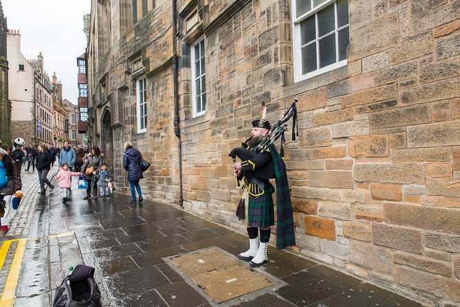 Royal Edinburgh Ticket - Hop-On Hop-Off and Attraction Admissions - Stop 7: Dynamic Earth