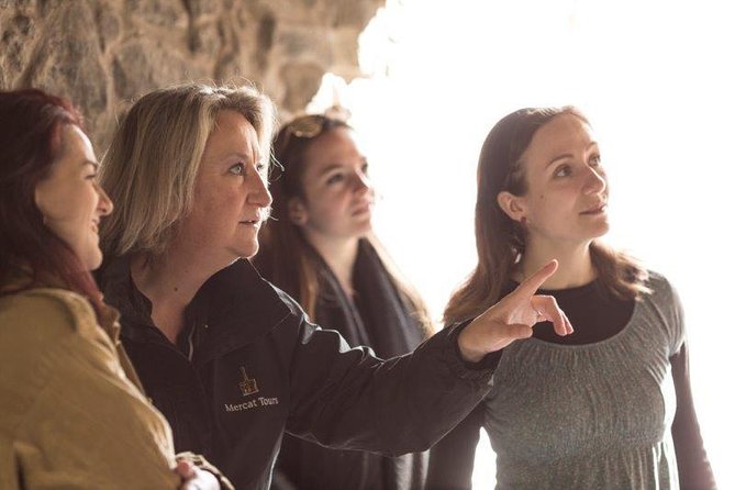 Royal Mile and Edinburgh Castle - Small Group Walking Tour - St. Giles Cathedral and the battles over belief