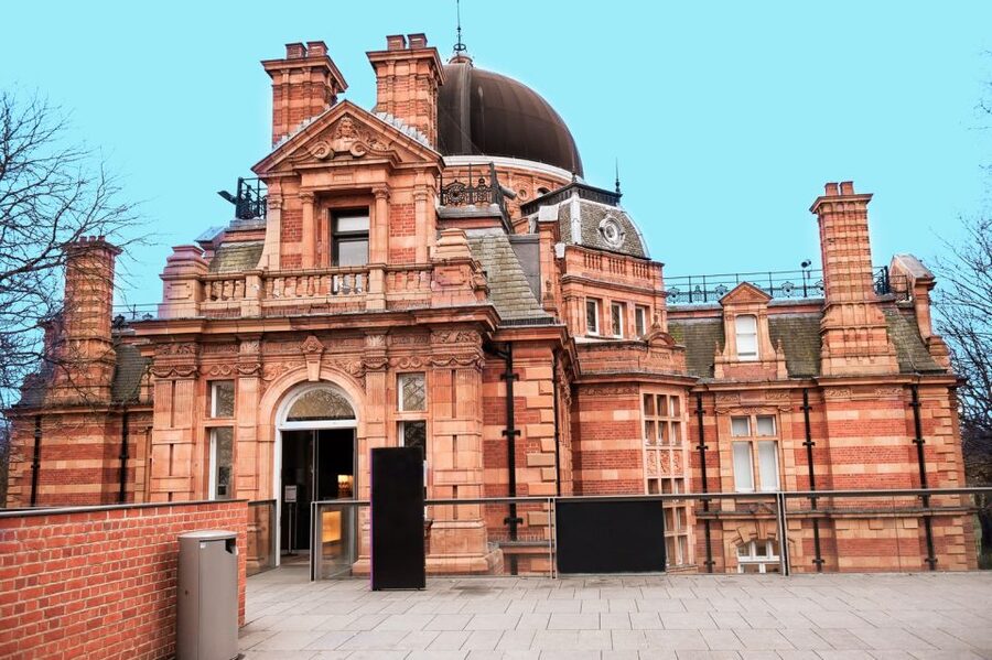 Royal Observatory Greenwich & Prime Meridian Entrance Ticket - Walking up to the observatory