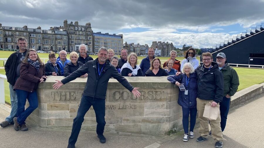 St Andrews: Golf Origins and Old Course History Tour - Walking the 1st and 18th fairways