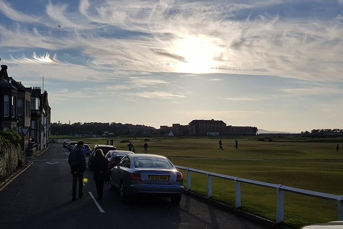 St Andrews Tours: Town, Golf and Old Course History - Forty minutes beside the Old Course