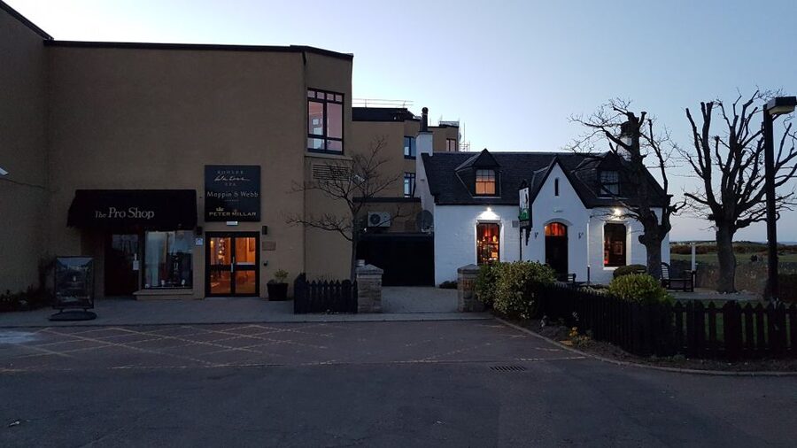 St Andrews: Town, Golf, and Old Course History Tour - Key points to know before you book