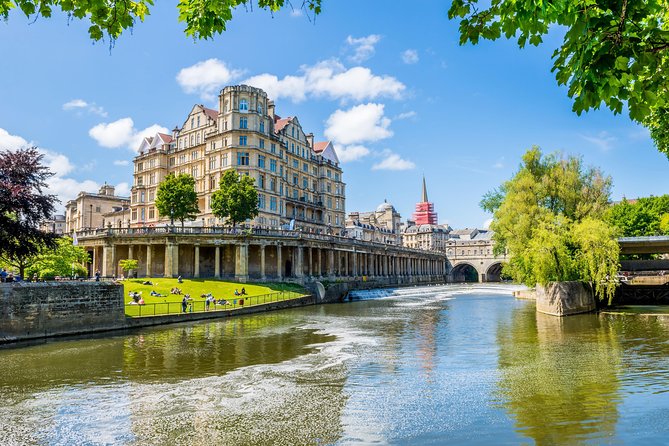 Stonehenge and Bath Day Guided Tour from London - Is the two-stop route enough?