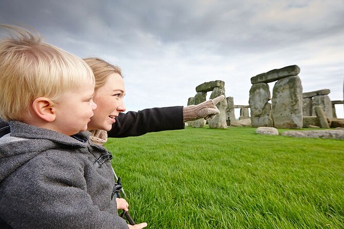Stonehenge and Windsor from London - Stonehenge and its 5,000-year mystery