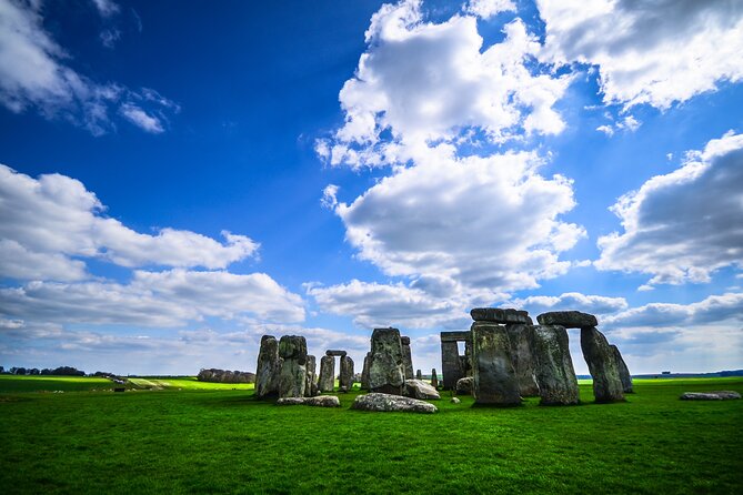Stonehenge and Windsor from London - Who will enjoy this tour most