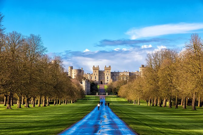 Stonehenge Inner Circle Access Day Trip from London Including Windsor - Should you book it?