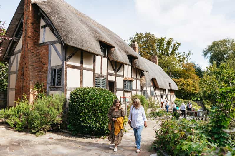 Stratford-upon-Avon: Anne Hathaway's Cottage Entry ticket - Inside the 500-year-old Hathaway home