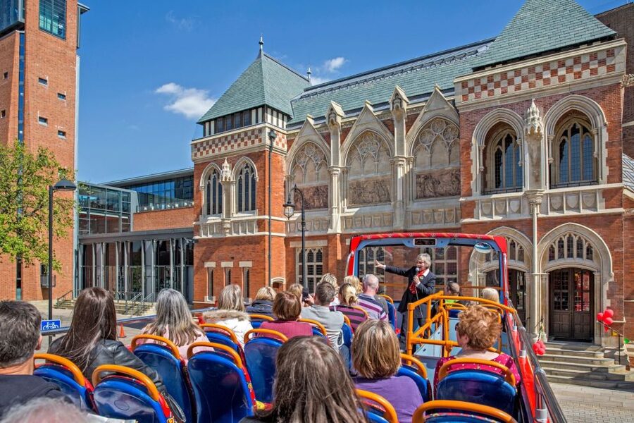 Stratford-upon-Avon:City Sightseeing Hop-On Hop-Off Bus Tour - Stops 2 and 3: the river, theatre, church, and Shakespeare’s grave