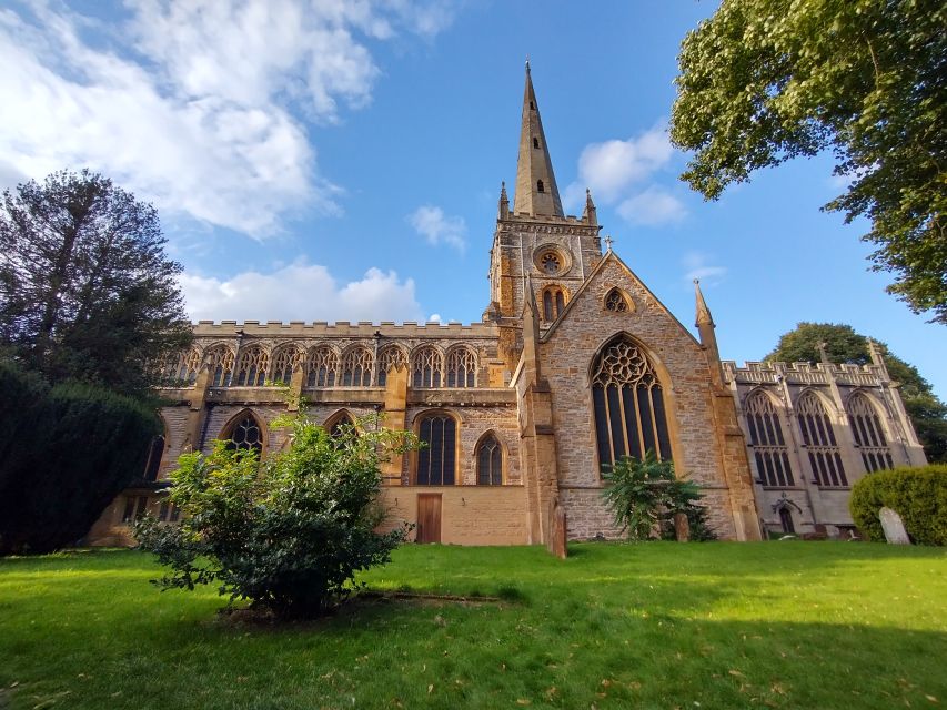 Stratford-Upon-Avon: The Famous Walk Talk Show - Town Hall and the Shakespeare family connection