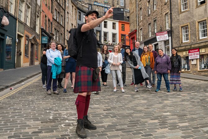 The Mountebank Comedy Walk of Edinburgh - Mercat Cross and public life in medieval Edinburgh