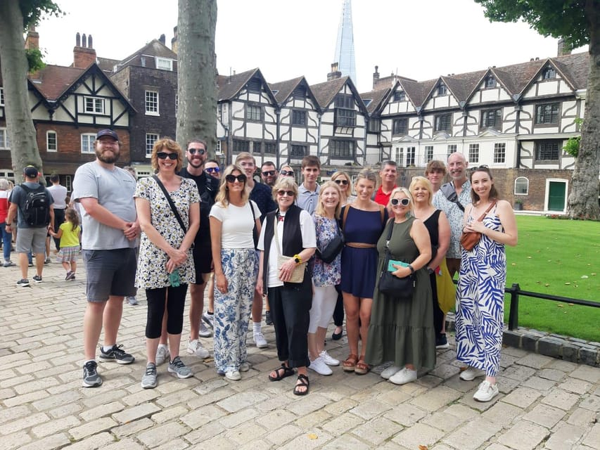 Ultimate Tower of London, Beefeater Welcome & Crown Jewels - The Crown Jewels before the main queue