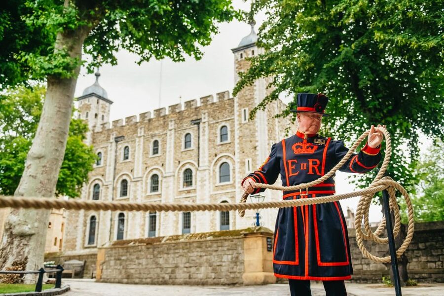 Ultimate Tower of London, Beefeater Welcome & Crown Jewels - Is $160 per person good value?