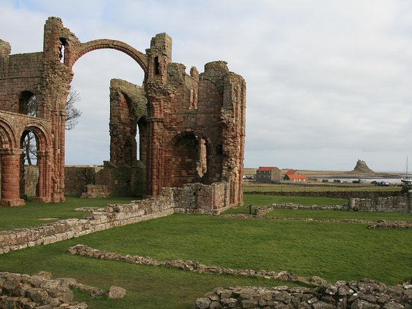 Viking Coast and Alnwick Castle Very Small Group Tour from Edinburgh - The Ride, Guides, and Small-Group Feel