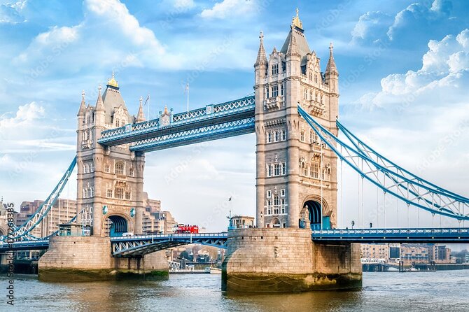 VIP Early Access: Opening Ceremony Tower of London & Bridge Entry - Stories, ravens, and the human side of the Tower