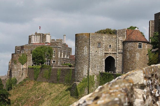 White Cliffs of Dover & Historic Canterbury Day Tour from London - What the guides add to the day