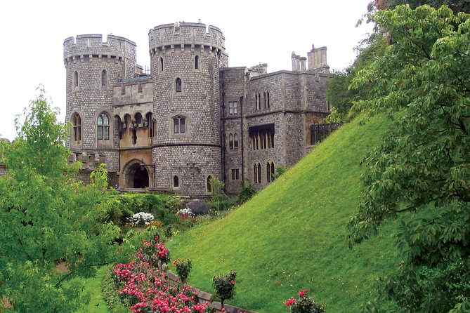 Windsor Castle Tour from London with Transportation & Audio Guide - The unescorted format, explained clearly