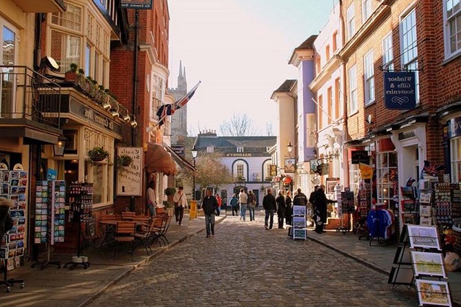 Windsor, Stonehenge and Bath Day Trip from London Spanish - Bath: the prettiest stop, with the least spare time