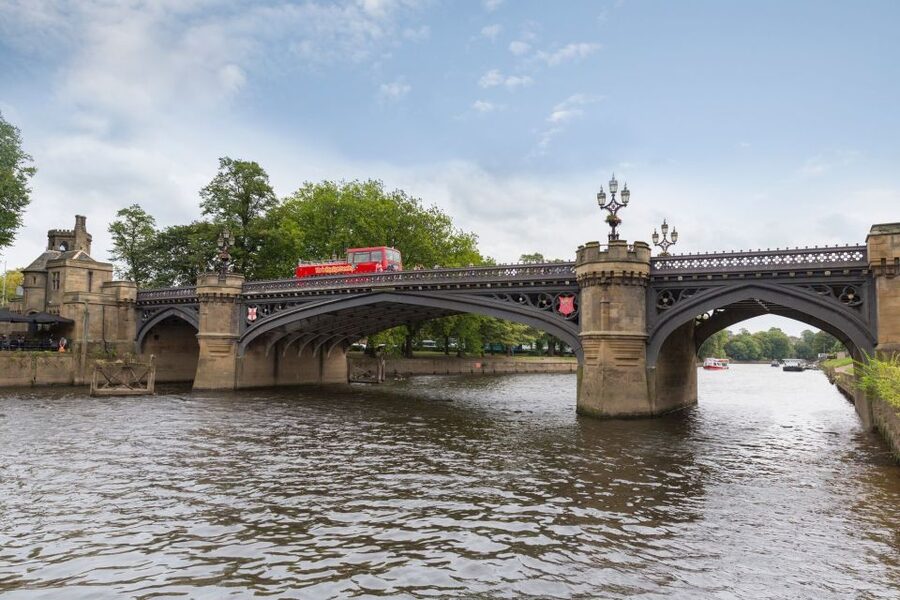 York: City Sightseeing Hop-On Hop-Off Bus Tour - Timetables, ticket value, and smart planning
